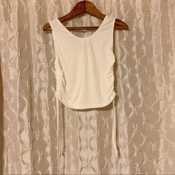 Superdown Revolve “Gwen” White Ribbed Crop Tank Top Side Ruching - Picture 6 of 13